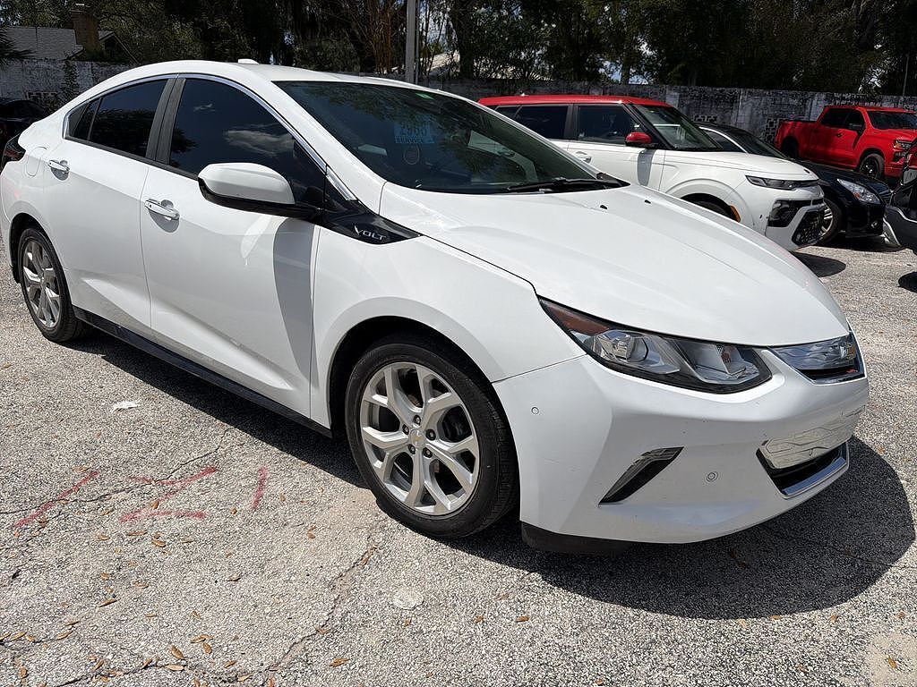 2017 CHEVROLET Volt