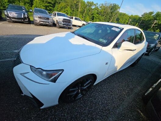 2018 LEXUS IS