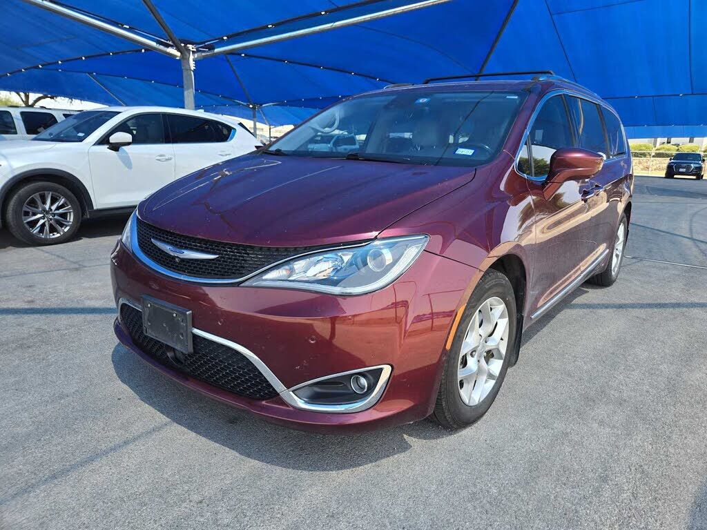 2019 CHRYSLER Pacifica