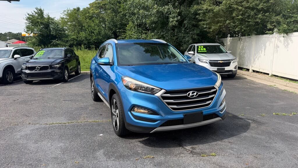 2017 HYUNDAI Tucson