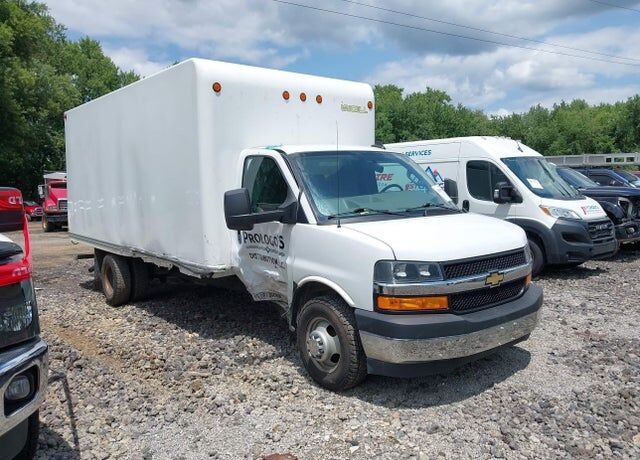 2024 CHEVROLET Express
