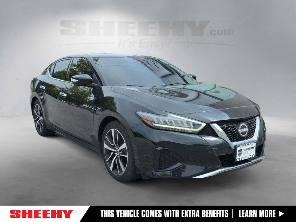 2023 NISSAN Maxima