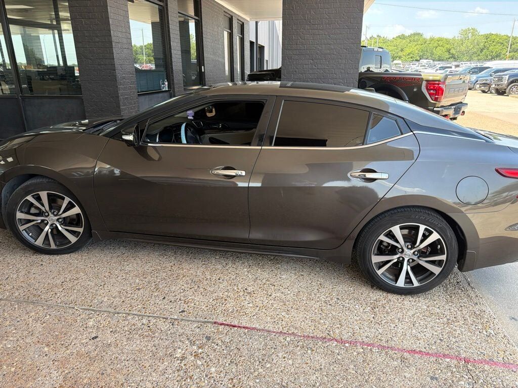 2016 NISSAN Maxima