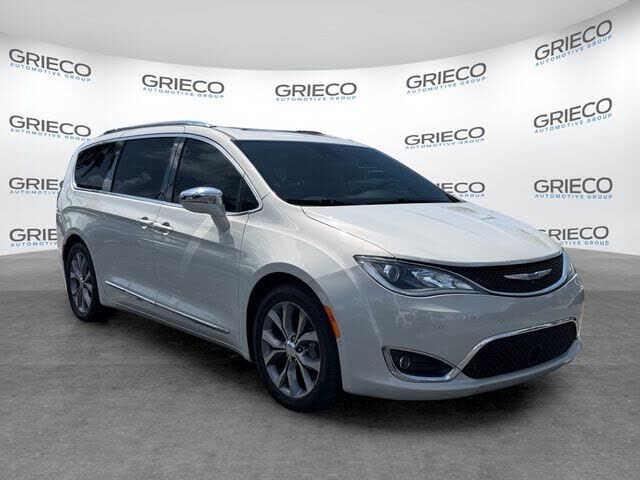 2019 CHRYSLER Pacifica