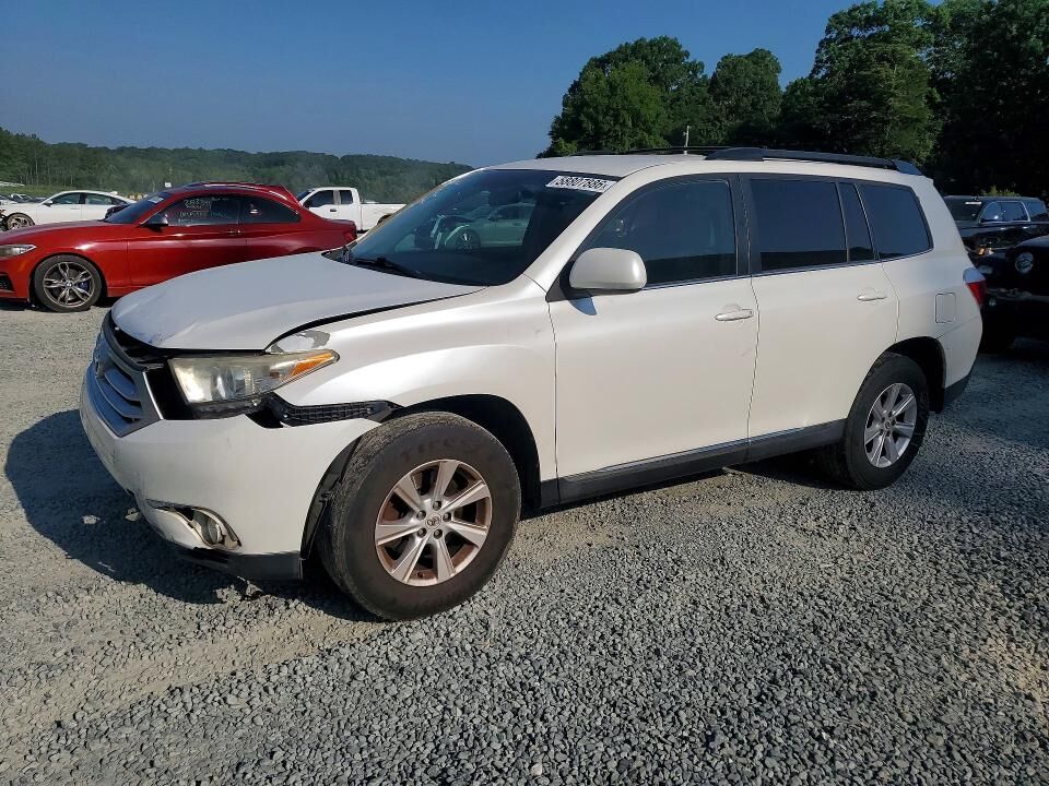 2011 TOYOTA Highlander