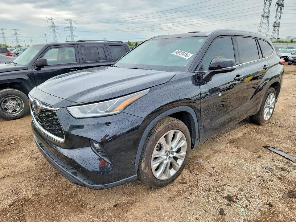 2022 TOYOTA Highlander