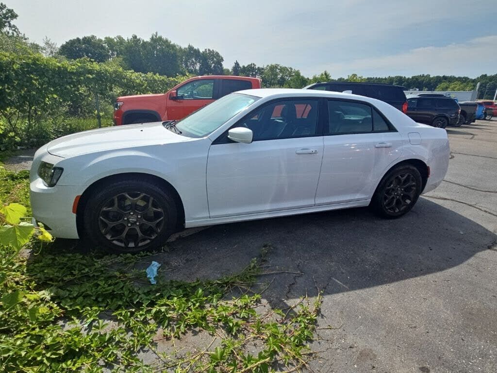 2018 CHRYSLER 300