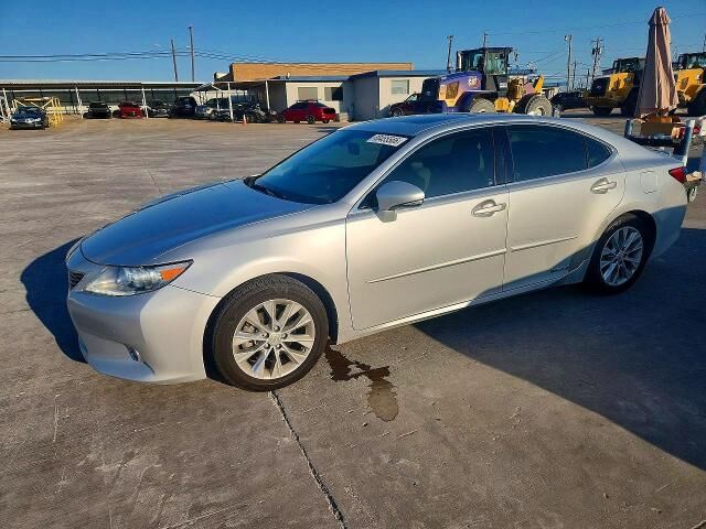 2013 LEXUS ES