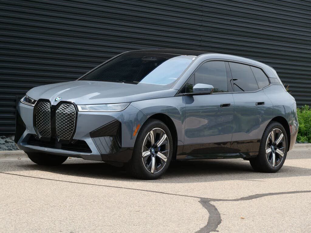 2023 BMW ix