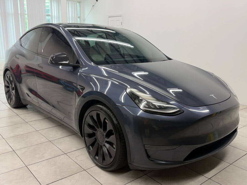 2020 TESLA Model Y