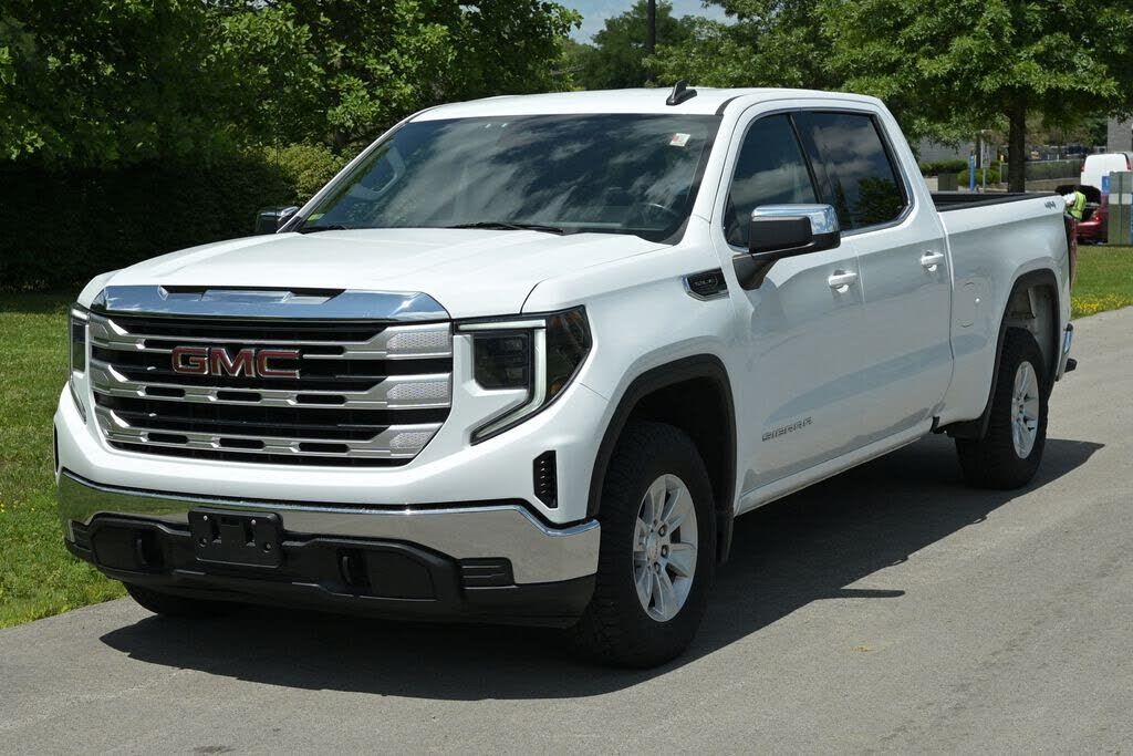 2023 GMC Sierra