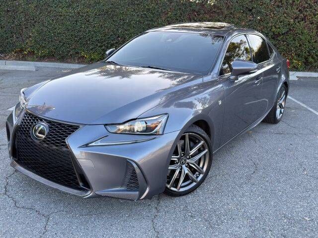 2017 LEXUS IS