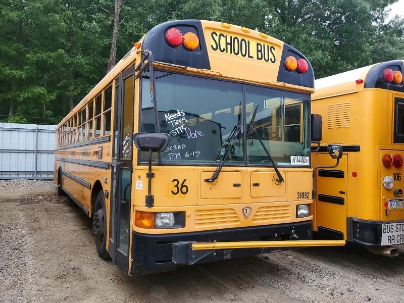 2016 IC BUS PB305