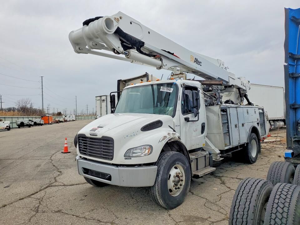 2022 FREIGHTLINER M2