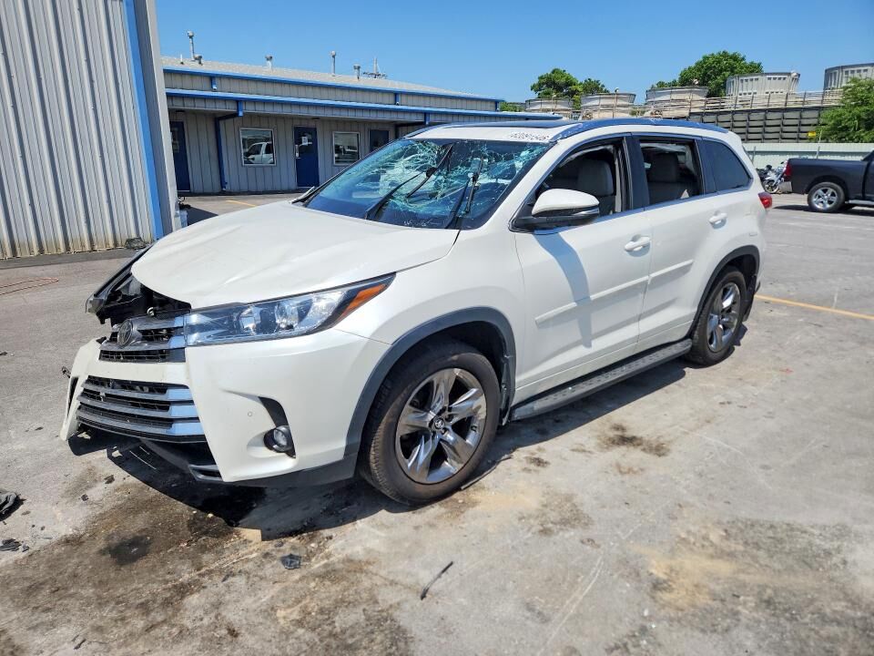 2019 TOYOTA Highlander