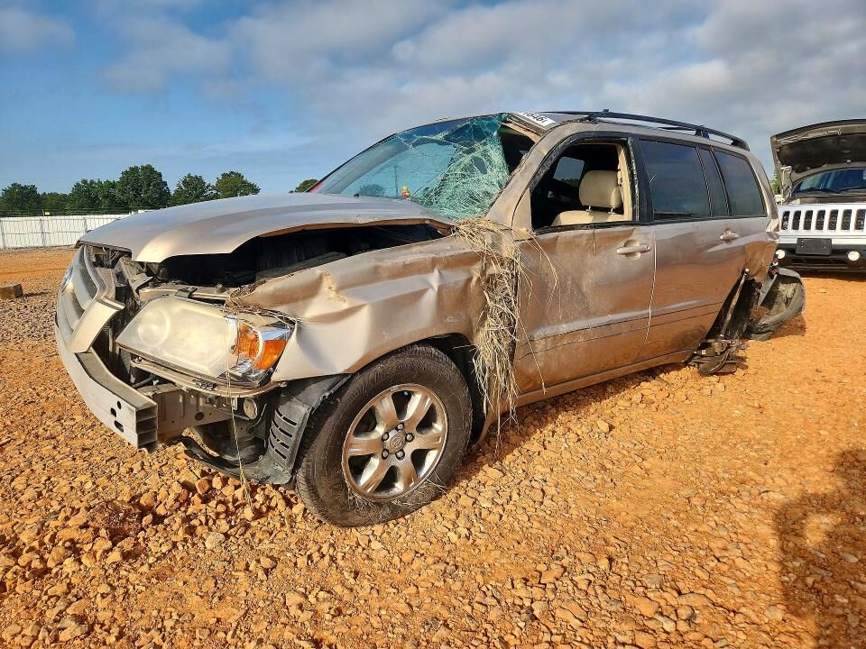 2004 TOYOTA Highlander