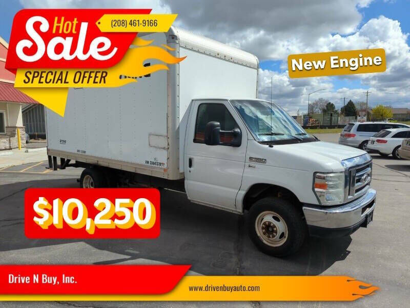 2012 FORD E-350