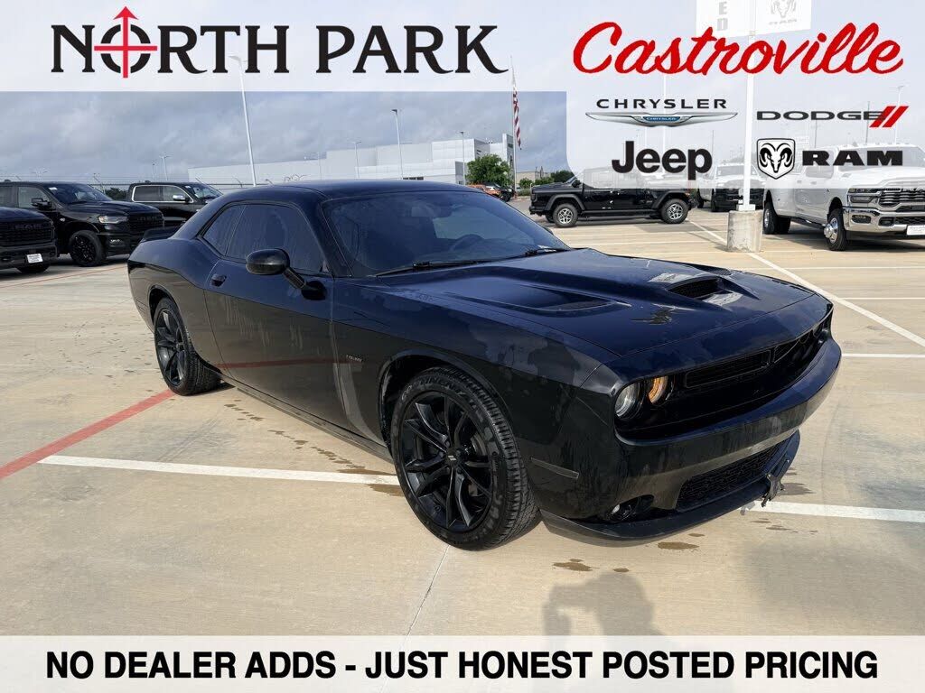 2017 DODGE Challenger