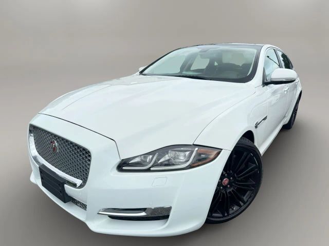 2016 JAGUAR XJ