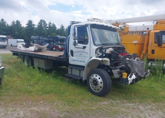 2018 FREIGHTLINER M2