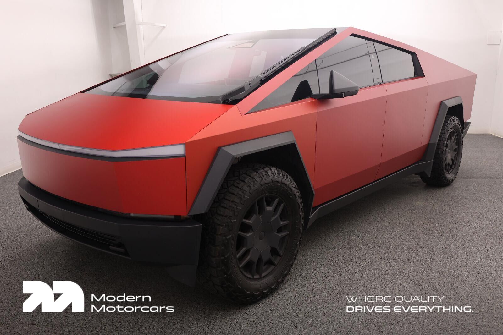 2024 TESLA Cybertruck