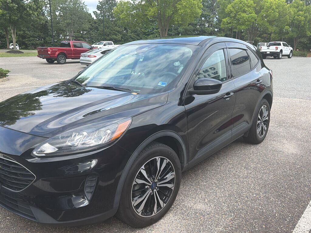 2021 FORD Escape