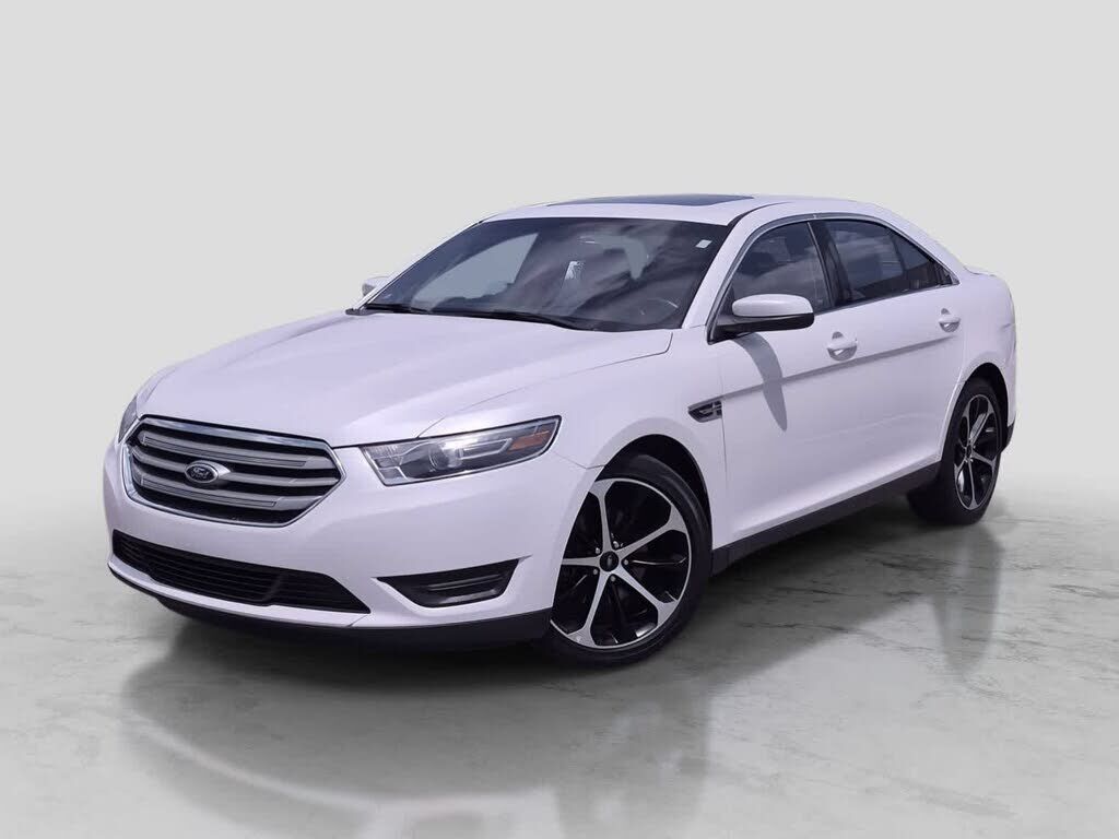 2015 FORD Taurus