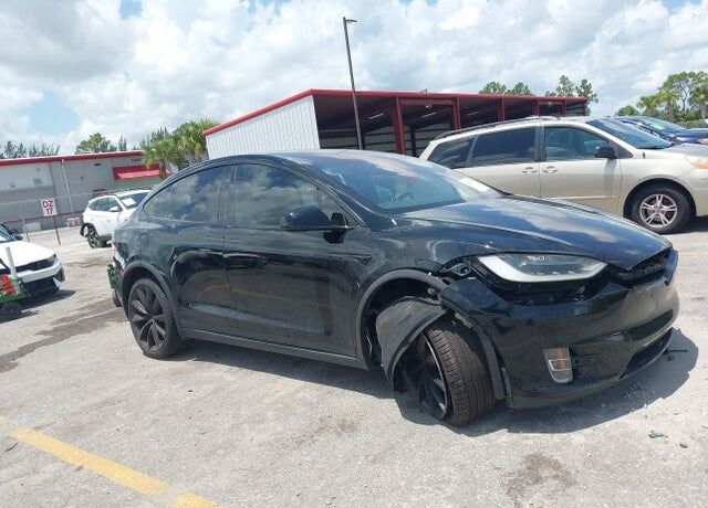 2018 TESLA Model X