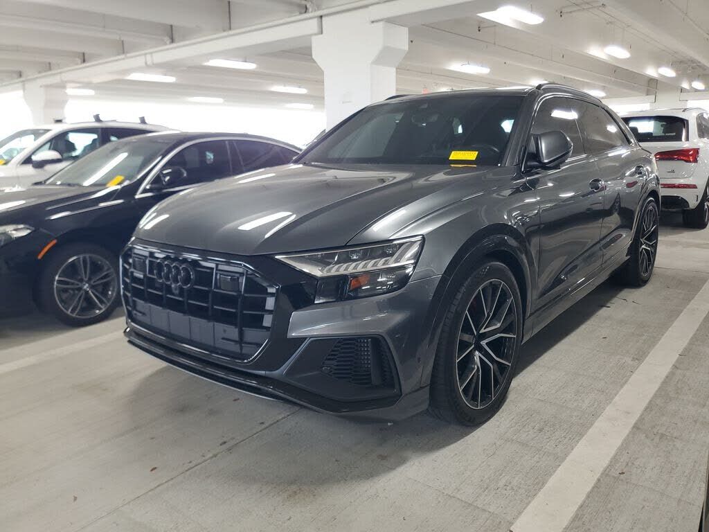 2021 AUDI Q8