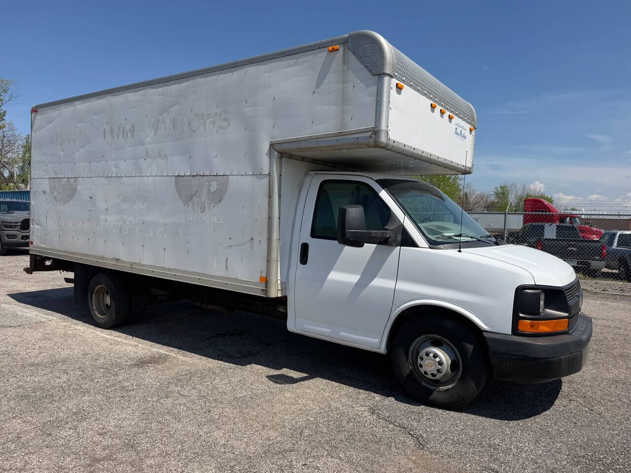 2011 CHEVROLET Express