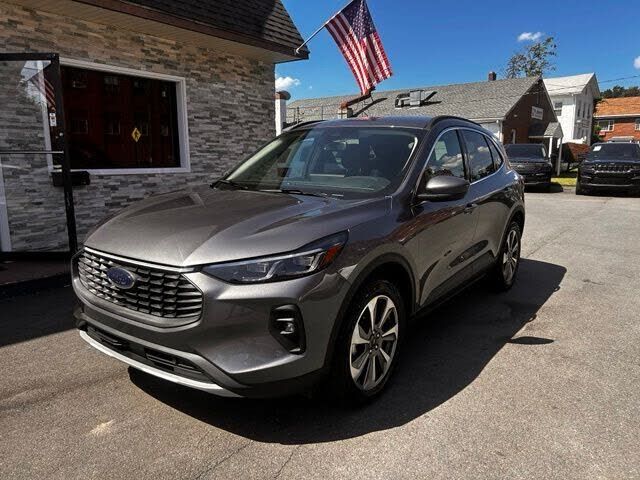 2025 FORD Escape