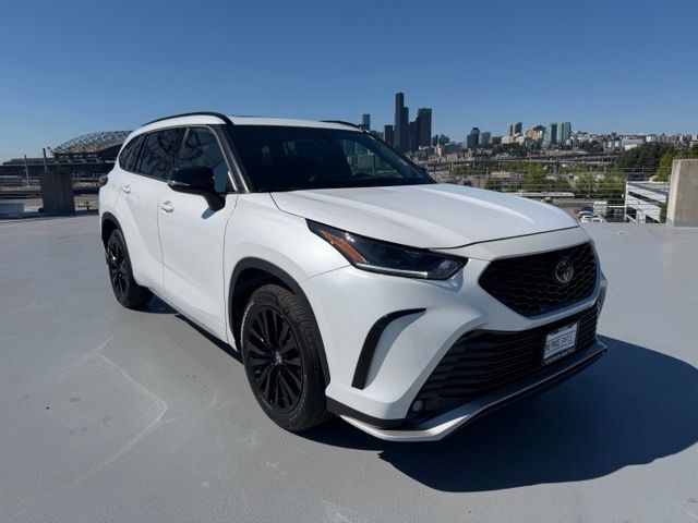 2023 TOYOTA Highlander