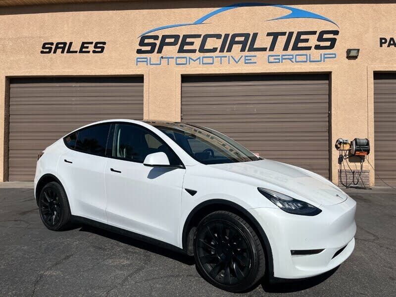 2022 TESLA Model Y