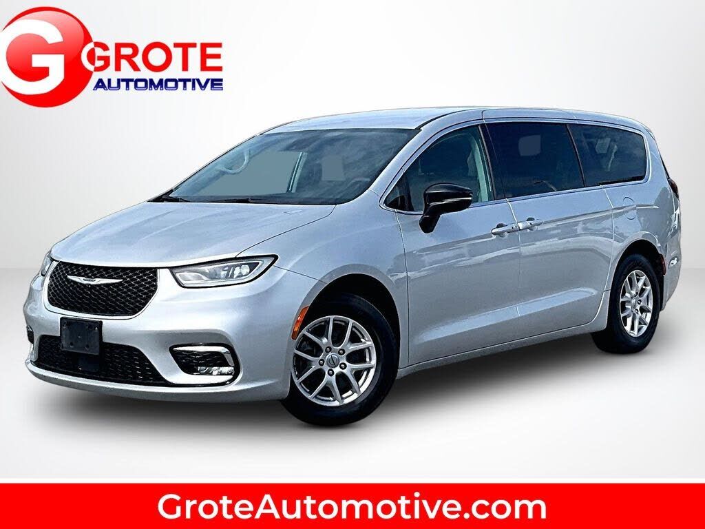 2024 CHRYSLER Pacifica