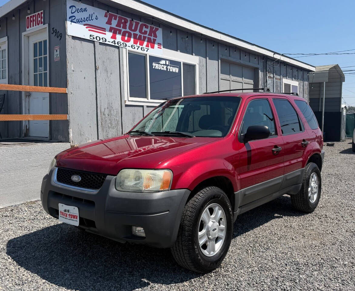 2004 FORD Escape