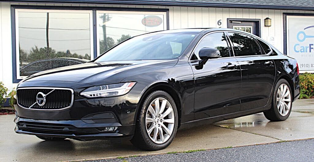 2018 VOLVO S90