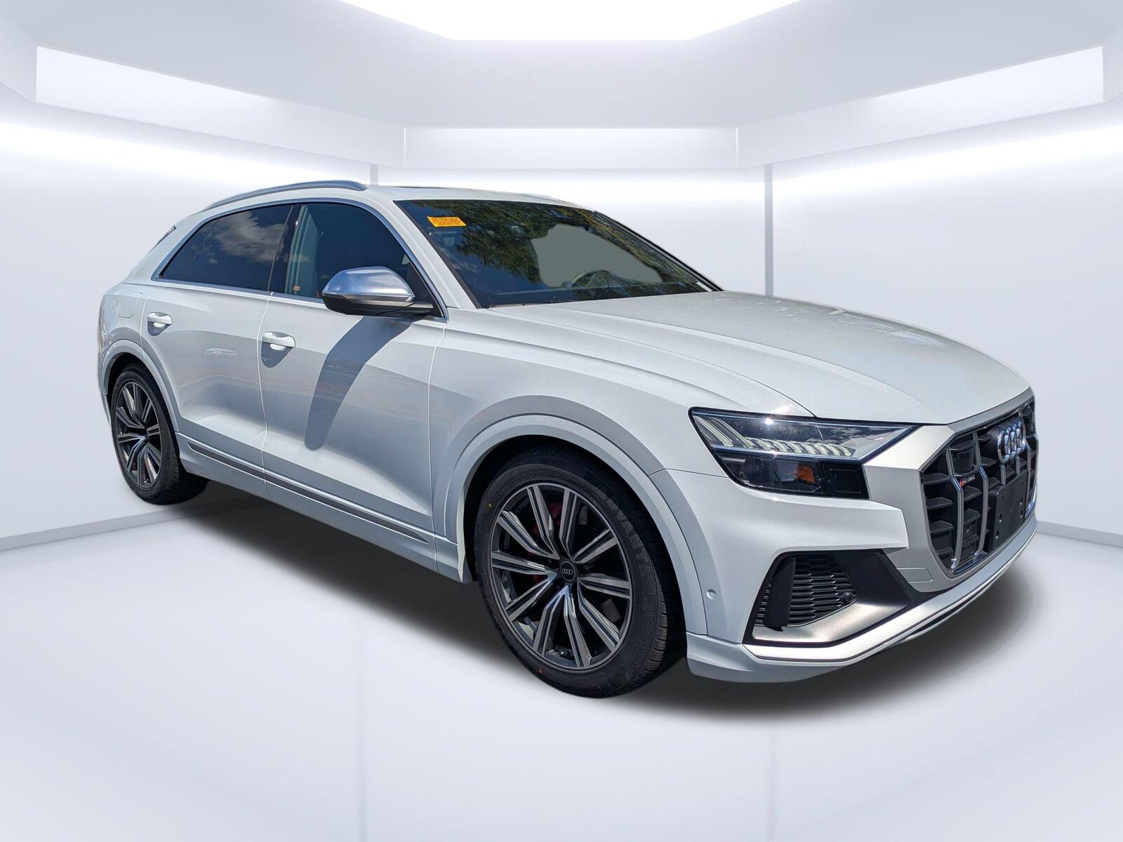 2023 AUDI SQ8