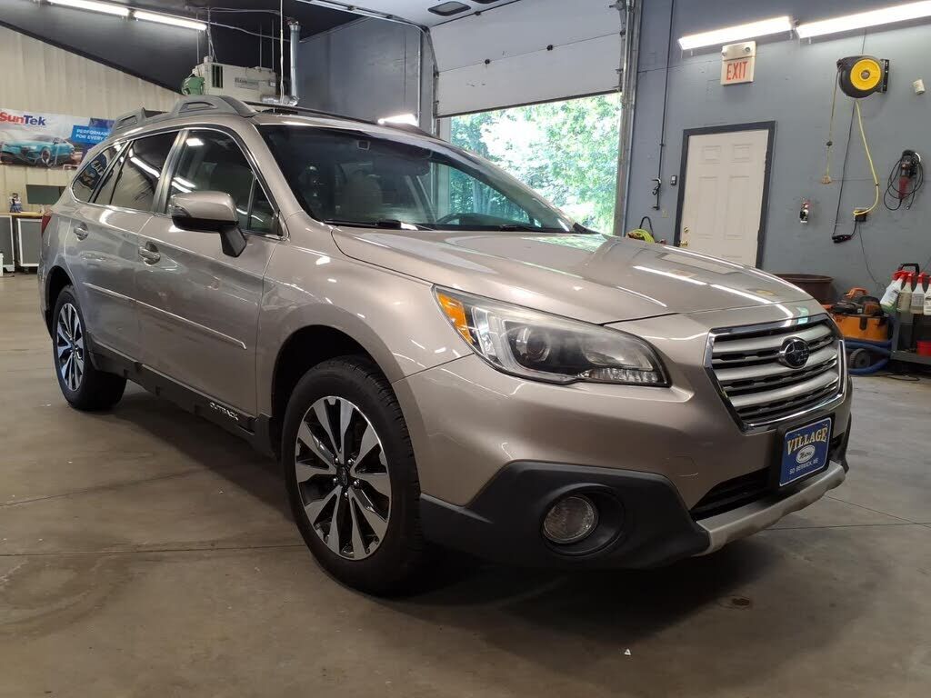 2016 SUBARU Outback