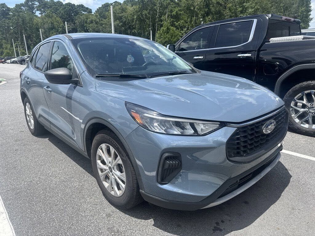 2023 FORD Escape