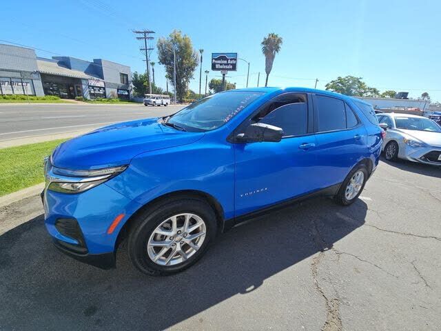 2024 CHEVROLET Equinox