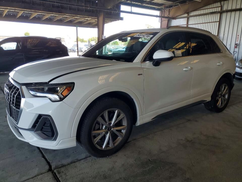 2024 AUDI Q3
