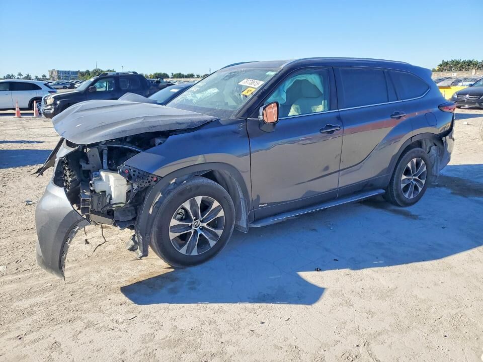 2025 TOYOTA Highlander