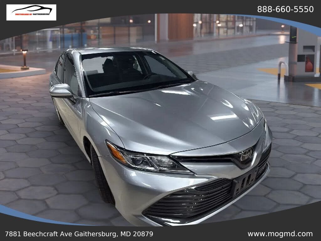 2018 TOYOTA Camry