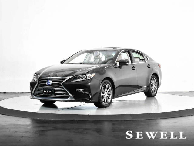 2017 LEXUS ES