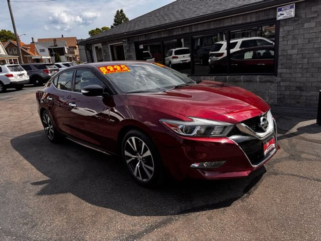 2017 NISSAN Maxima