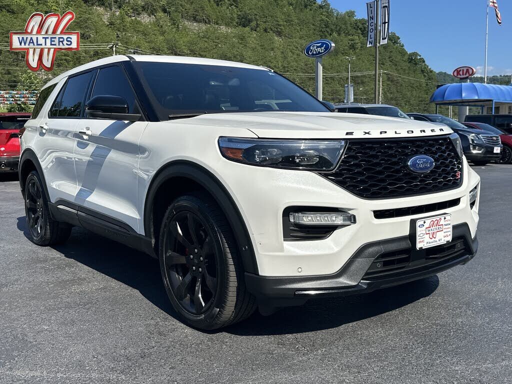 2022 FORD Explorer