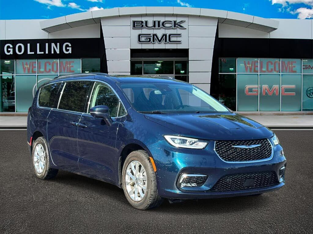 2022 CHRYSLER Pacifica