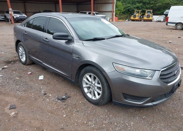 2013 FORD Taurus