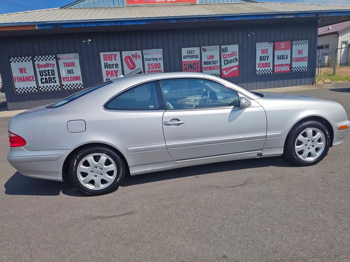 2002 MERCEDES-BENZ CLK-Class