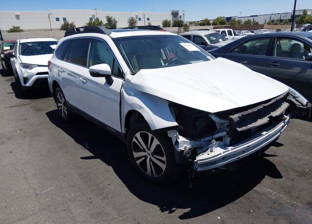2018 SUBARU Outback